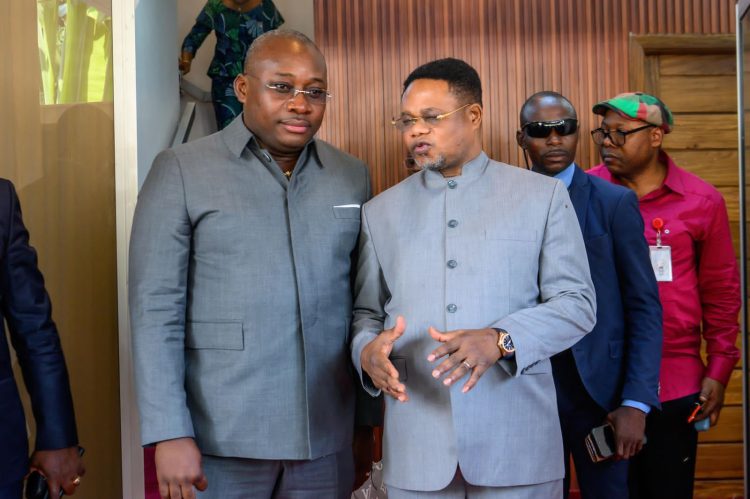 RDC – Consultations| Reçu par le conseiller spécial du Chef de l’État, Le ministre d’État Guy Loando a souligné l’importance de créer un gouvernement de solutions !