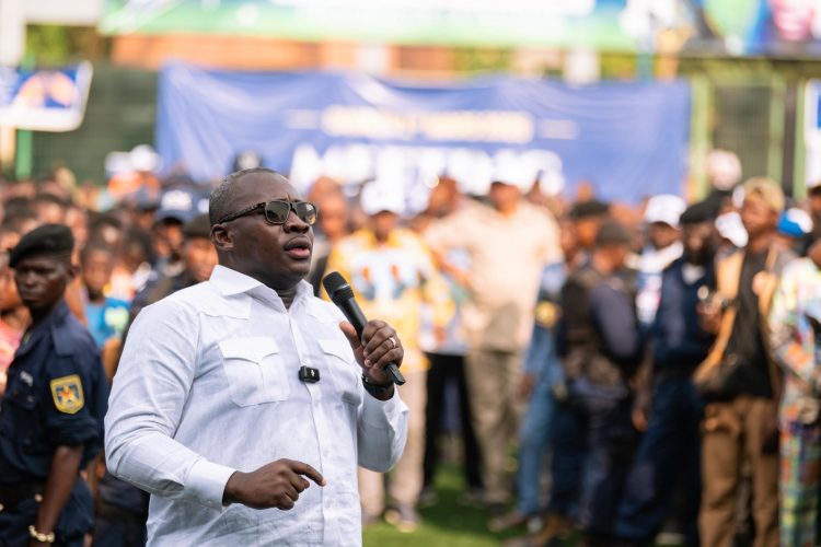 Mobilisation nationale contre l’agression Rwandaise | Carton plein pour le Ministre d’État Guy Loando Mboyo à Boende !