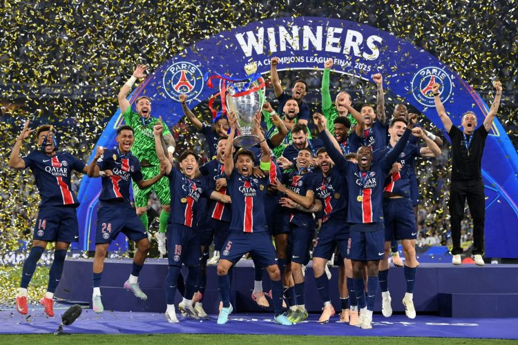 Foot | PSG suspendu ? L’allianz Arena dévastée, L’UEFA en colère !