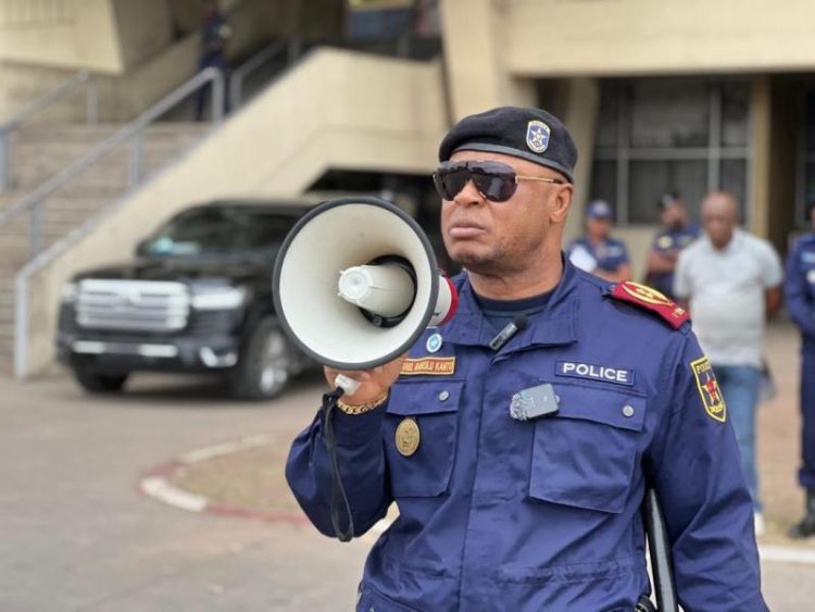 Kinshasa| le général Israël Kantu lance l’opération « Kanga Kanga » pour traquer les criminels urbains !