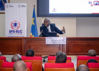 Le Ministre d’État Guy Loando Mboyo présente l’Académie Parlementaire aux députés provinciaux !