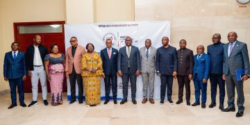 Transparence et résultats | Le Ministre d’État Guy Loando Mboyo présente les avancées du Gouvernement face au Parlement !